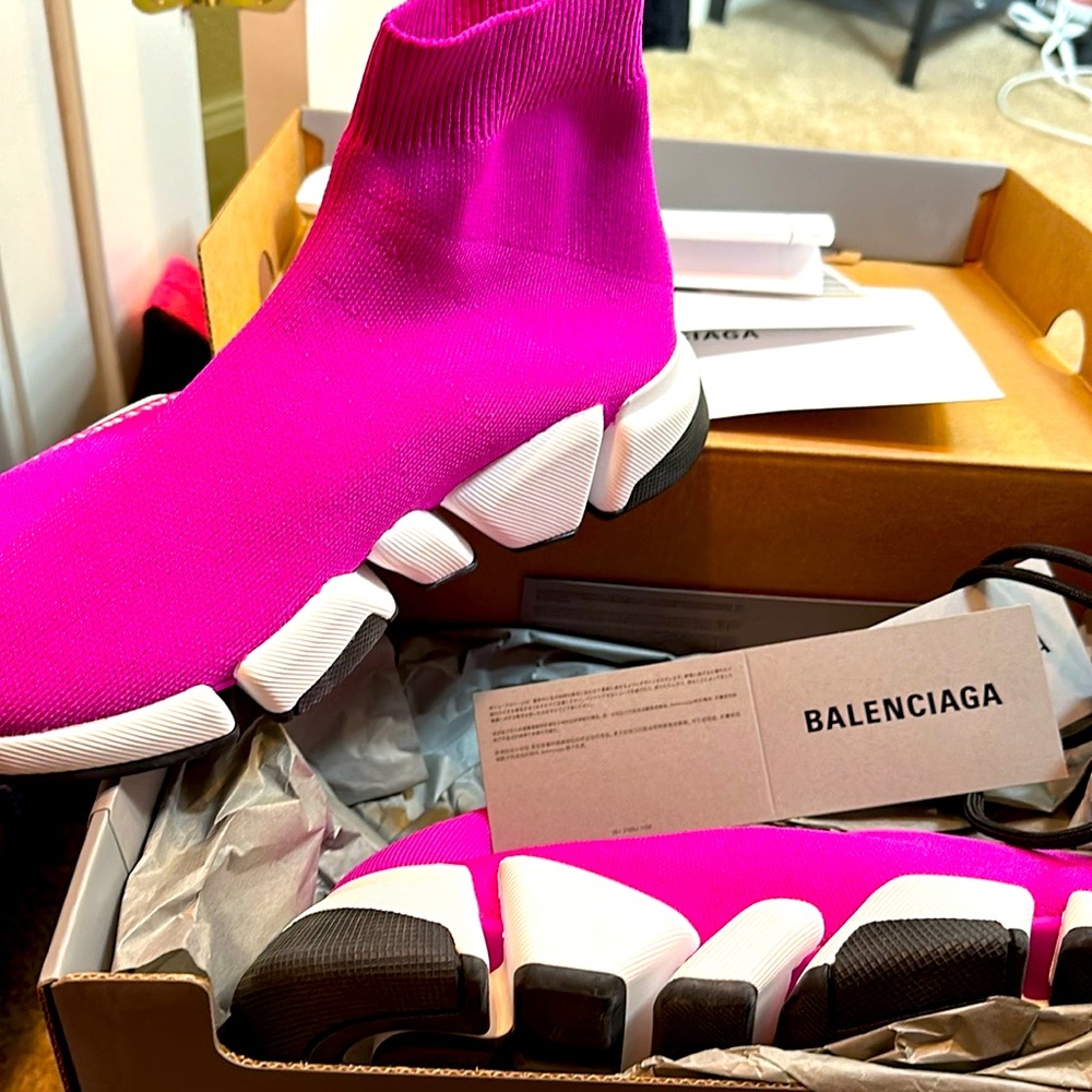 I have this pink 2.0 and the black with pink soles